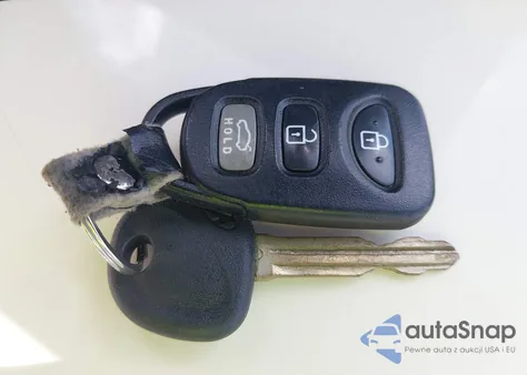 2012 Hyundai Elantra Gls (Ulsan Plant) z USA, uszkodzony, nr VIN KMHDH4AE6CU205018